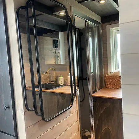 Tiny House On Wheels With Great Views Sjusjoen Minihus Med Utsikt Sjusjoen Ferienhaus