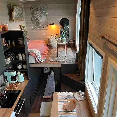 Tiny House On Wheels With Great Views Sjusjoen Minihus Med Utsikt Sjusjoen Ferienhaus Mesnali