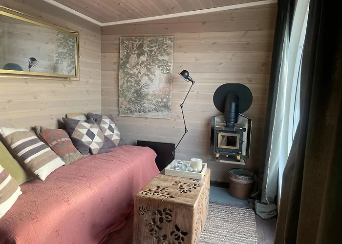 Semesterbostad Tiny House On Wheels With Great Views Sjusjoen Minihus Med Utsikt Sjusjoen *